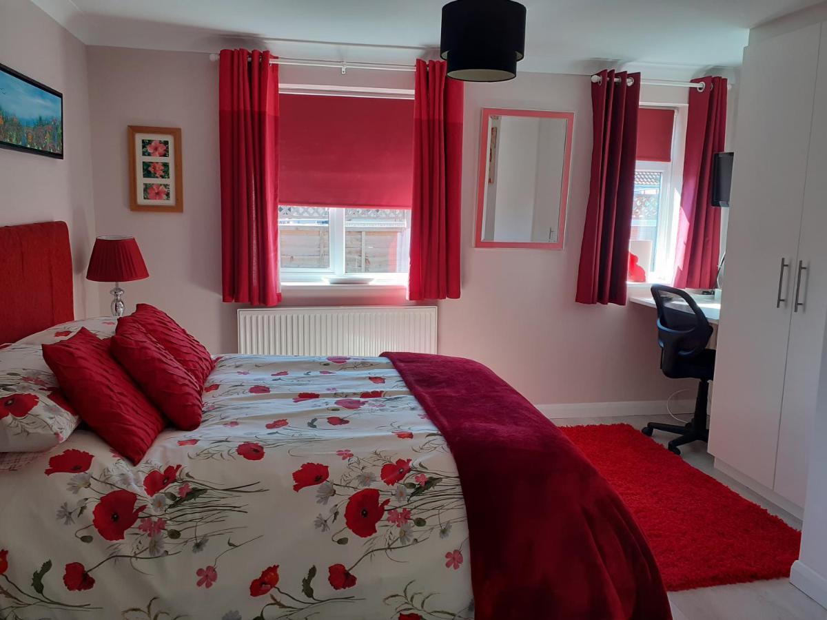 Safe Haven 1 Bed Bungalow Peacehaven Екстериор снимка